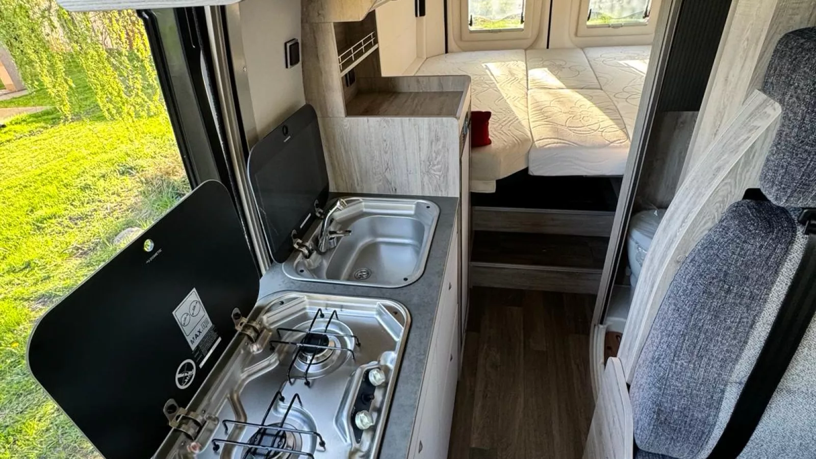 zdjęcie kampera Bravia Mobil Swan 636 P