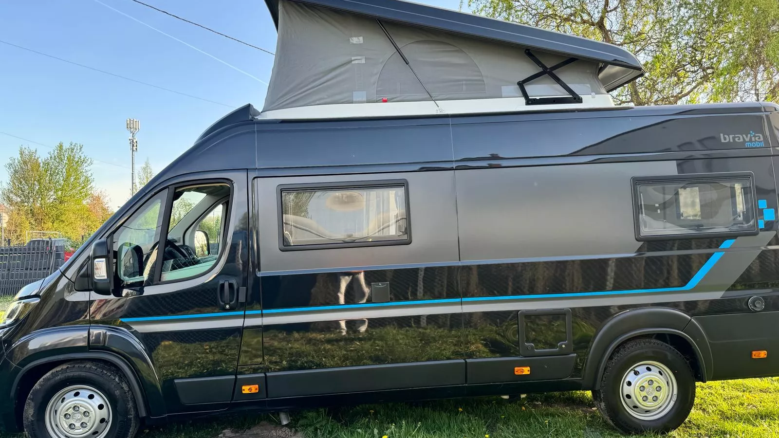 zdjęcie kampera Bravia Mobil Swan 636 P