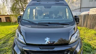 miniatura kampera Bravia Mobil Swan 636 P