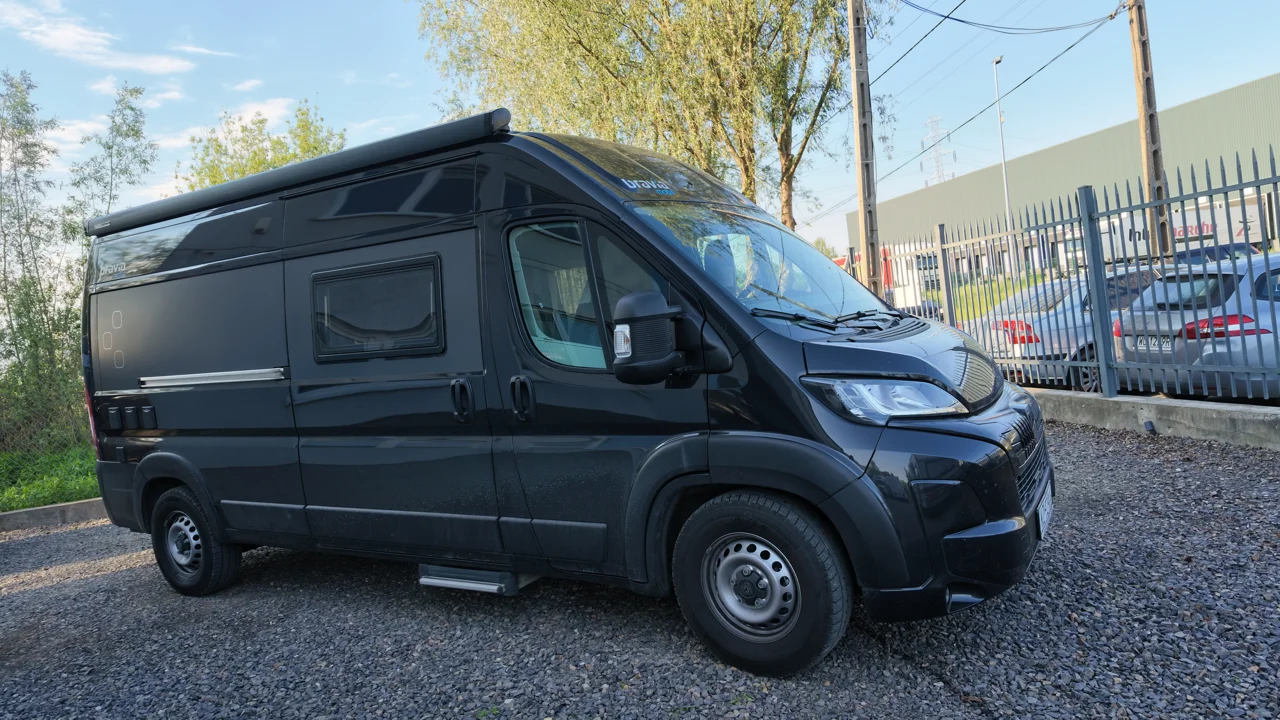 zdjęcie kampera Bravia Mobil Swan 599 A