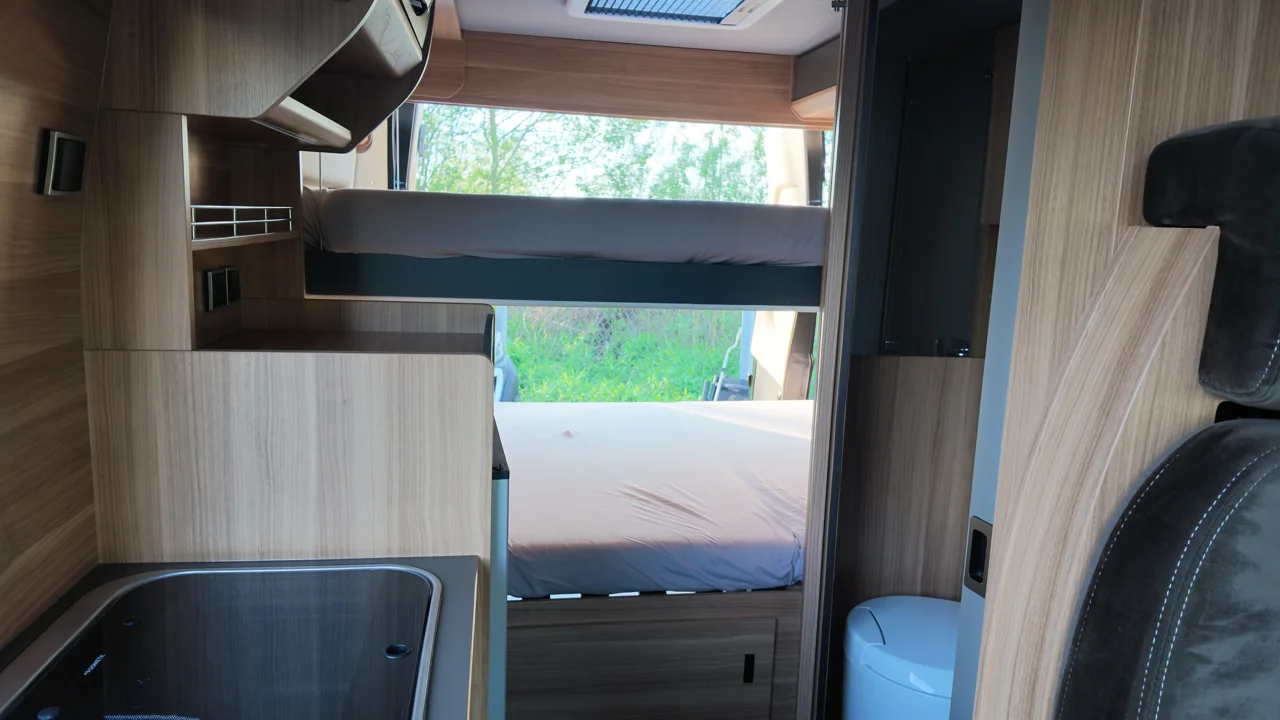 zdjęcie kampera Bravia Mobil Swan 599 A