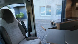 miniatura kampera Bravia Mobil Swan 599 A