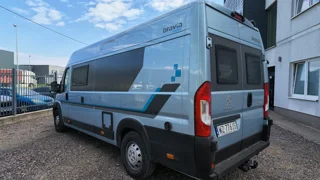 miniatura kampera Bravia 636 bez łóżka na dachu