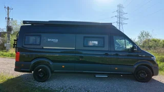 miniatura kampera Bravia 680 M A N