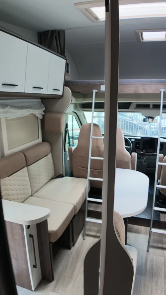 zdjęcie kampera Benimar Sport 344