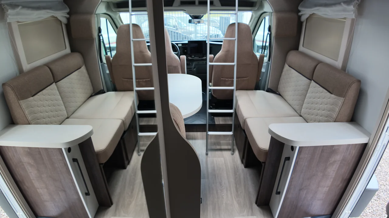 zdjęcie kampera Benimar Sport 344